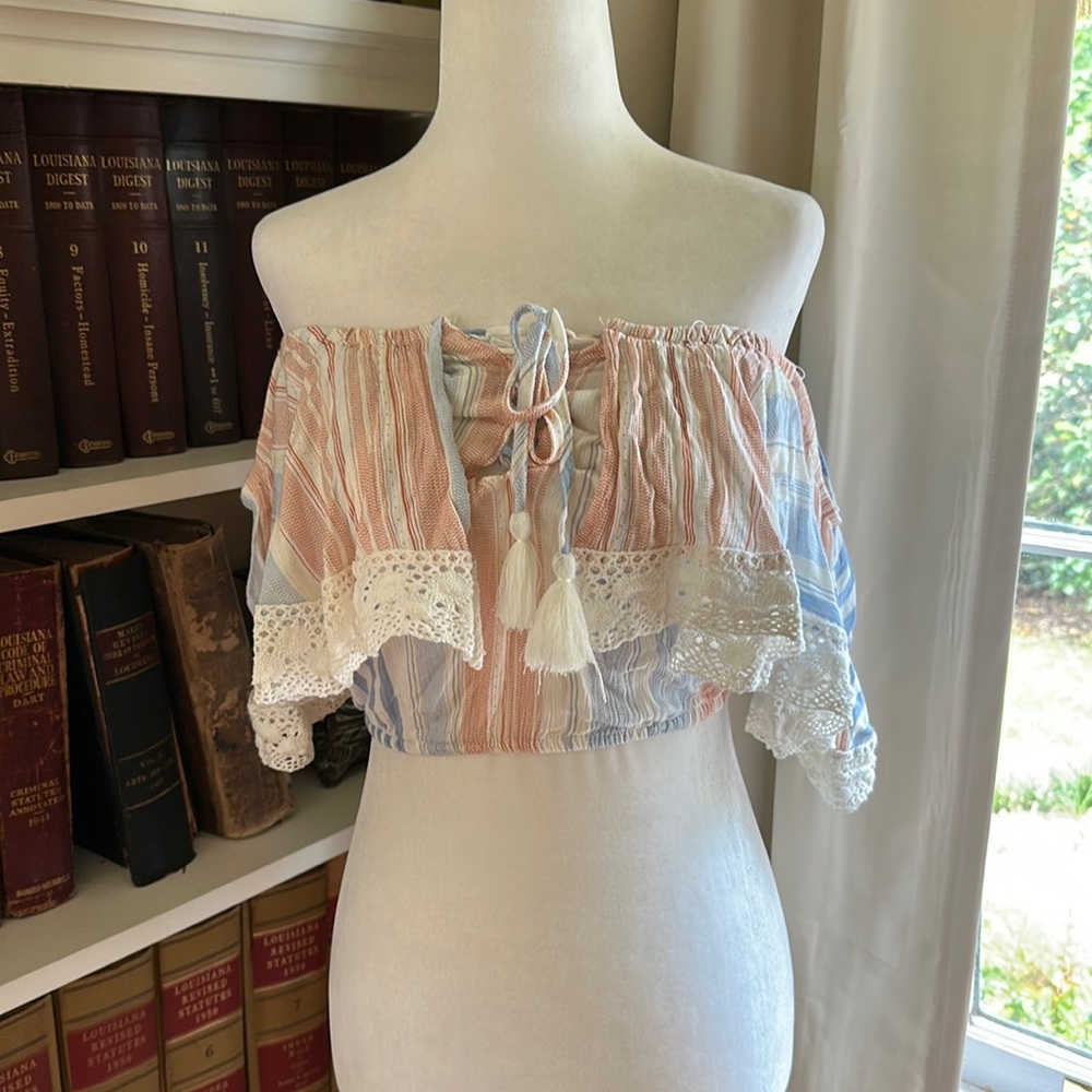 NWOT Juniors Ruffle Lace Striped Boho Cropped Top Size Small